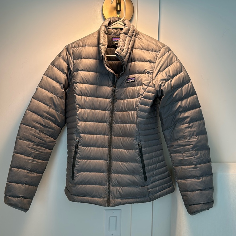 FLASH SALE ⚡️Patagonia Women’s DownSweater Jacket